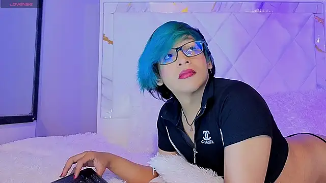 Snapshot of Dannyhot_ chatting on 01-17-26, 08:56 Dannyhot online show from 01-17-26, 08:56