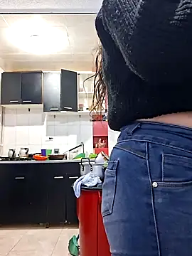 Snapshot of vaneza1999 chatting on 09-26-25, 05:09 vaneza1999 online show from 09-26-25, 05:09