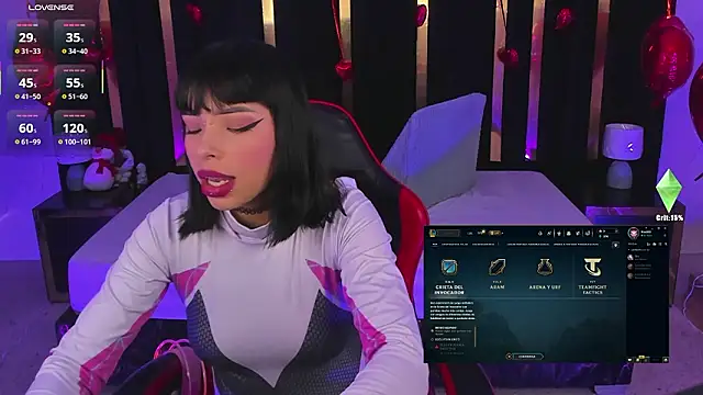 Snapshot of Nyveth chatting on 02-07-26, 03:31 Nyveth online show from 02-07-26, 03:31