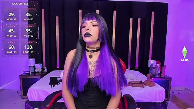 Snapshot of Nyveth chatting on 02-21-26, 01:35 Nyveth online show from 02-21-26, 01:35