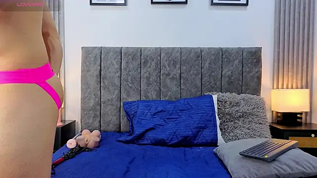 Liam forest  online show from 10-29-25, 04:44