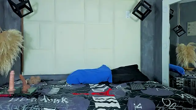 Liam forest  online show from 02-09-26, 05:27