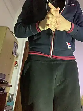 Snapshot of TORAKIKI79 chatting on 03-01-26, 10:21 TORAKIKI79 online show from 03-01-26, 10:21