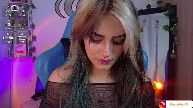 blue kitten online show from 01-07-26, 09:42