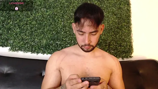 Snapshot of sam_ford_2 chatting on 03-02-26, 12:55 sam ford 2 online show from 03-02-26, 12:55