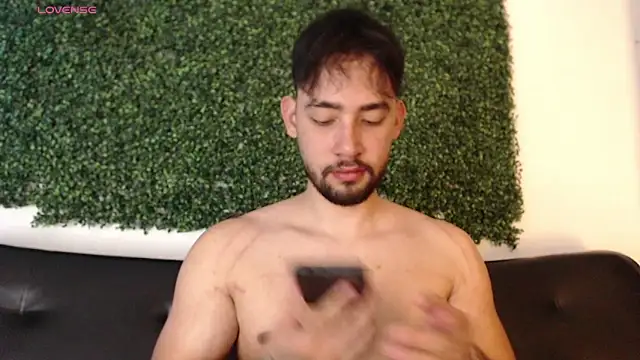 Snapshot of sam_ford_2 chatting on 02-11-26, 12:21 sam ford 2 online show from 02-11-26, 12:21