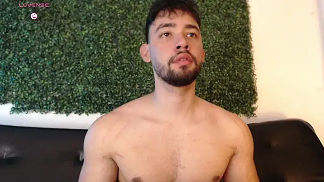 Snapshot of sam_ford_2 chatting on 02-17-26, 01:36 sam ford 2 online show from 02-17-26, 01:36