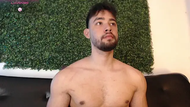 Snapshot of sam_ford_2 chatting on 02-18-26, 01:36 sam ford 2 online show from 02-18-26, 01:36