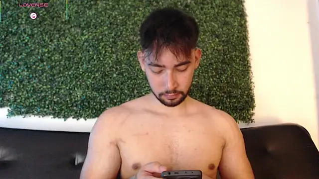 Snapshot of sam_ford_2 chatting on 02-21-26, 12:56 sam ford 2 online show from 02-21-26, 12:56