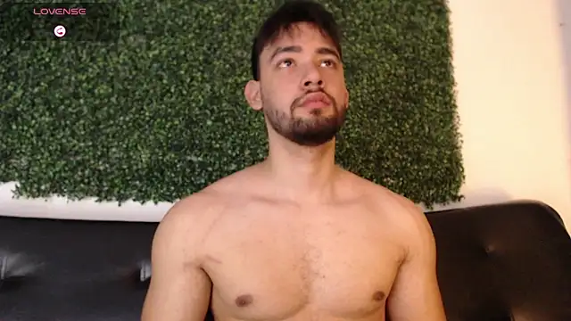 Snapshot of sam_ford_2 chatting on 03-01-26, 01:16 sam ford 2 online show from 03-01-26, 01:16