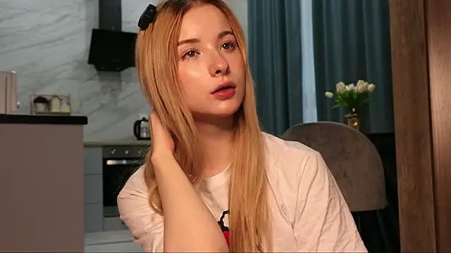 Nana Wilson online show from 11-14-25, 04:49