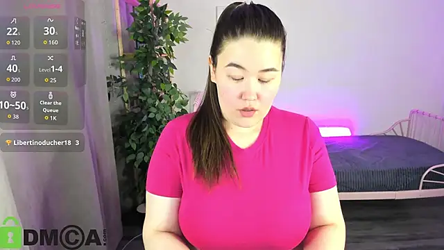 Tara Torres online show from 12-16-25, 09:02