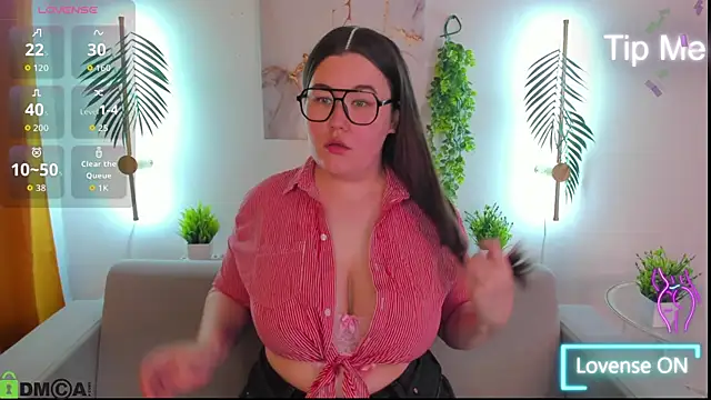 Tara Torres online show from 11-07-25, 07:46