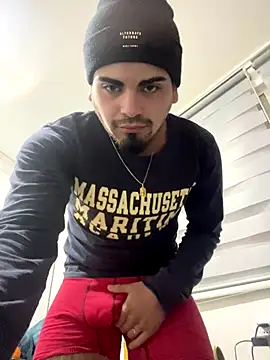 Snapshot of Elmane019 chatting on 09-10-25, 03:38 Elmane019 online show from 09-10-25, 03:38