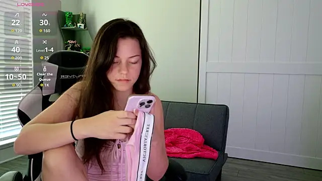 lilbbyily online show from 05-19-26, 02:46