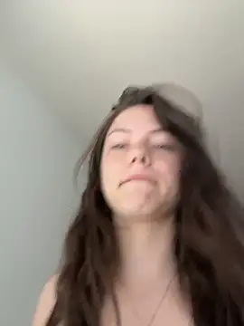 lilbbyily online show from 04-10-26, 02:57