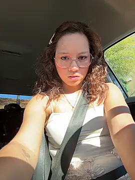 Mrs MrLove online show from 12-16-25, 07:51