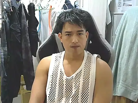 hunterXhan online show from 11-04-25, 01:26