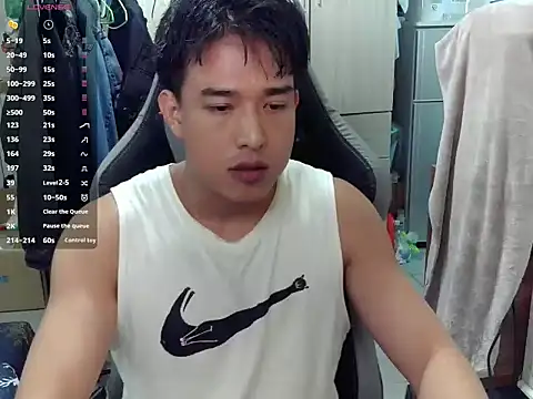 hunterXhan online show from 04-20-26, 01:35