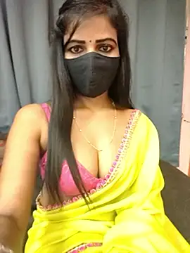 Snapshot of Misss-julli chatting on 03-01-26, 01:55 Misss-julli online show from 03-01-26, 01:55