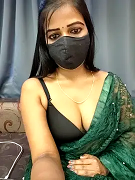 Snapshot of Misss-julli chatting on 10-19-25, 06:49 Misss-julli online show from 10-19-25, 06:49