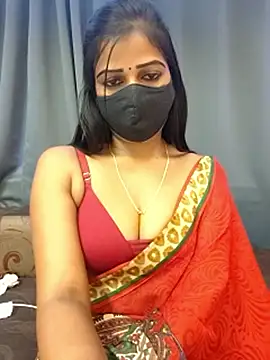 Snapshot of Misss-julli chatting on 10-15-25, 05:50 Misss-julli online show from 10-15-25, 05:50