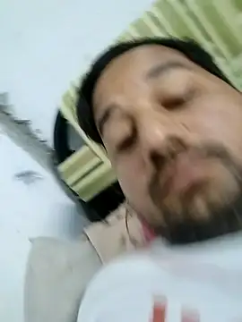 Snapshot of sumit_19 chatting on 12-16-25, 05:17 sumit 19 online show from 12-16-25, 05:17