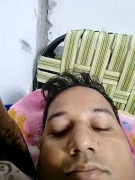 Snapshot of sumit_19 chatting on 11-29-25, 11:38 sumit 19 online show from 11-29-25, 11:38