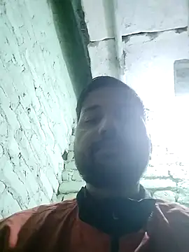 Snapshot of sumit_19 chatting on 11-16-25, 03:28 sumit 19 online show from 11-16-25, 03:28