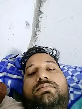 Snapshot of sumit_19 chatting on 11-18-25, 10:13 sumit 19 online show from 11-18-25, 10:13