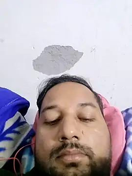 Snapshot of sumit_19 chatting on 11-14-25, 05:49 sumit 19 online show from 11-14-25, 05:49