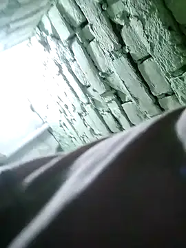 Snapshot of sumit_19 chatting on 10-29-25, 10:31 sumit 19 online show from 10-29-25, 10:31