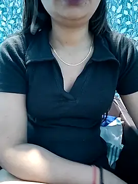 Vaani Actress online show from 03-16-26, 10:23