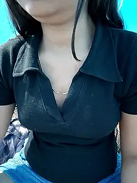 Vaani Actress online show from 03-25-26, 02:44