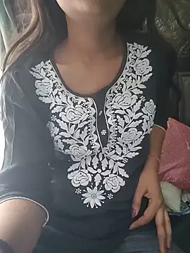 Vaani Actress online show from 05-24-26, 07:19