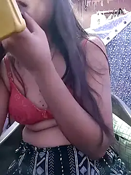 Snapshot of Vaani_Actress chatting on 10-12-25, 09:32 Vaani Actress online show from 10-12-25, 09:32