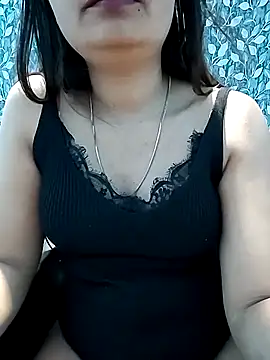 Vaani Actress online show from 04-09-26, 03:40