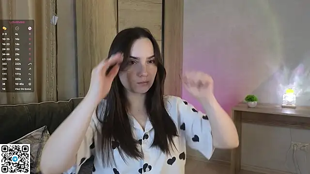 Snapshot of VanessaGrome chatting on 09-12-25, 07:13 VanessaGrome online show from 09-12-25, 07:13