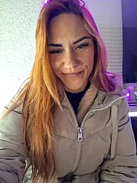 SlimBellaa online show from 11-28-25, 09:15