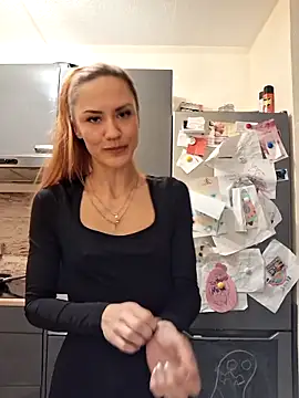 SlimBellaa online show from 12-21-25, 09:37