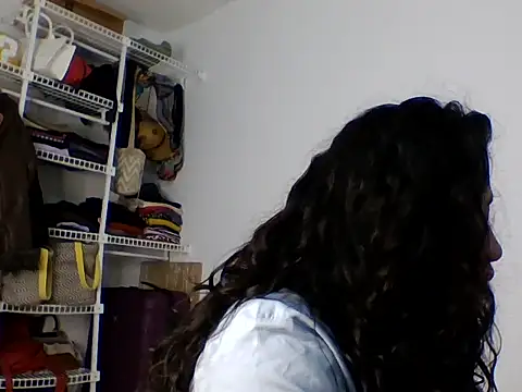 Snapshot of Noapino chatting on 05-14-26, 02:41 Noapino online show from 05-14-26, 02:41