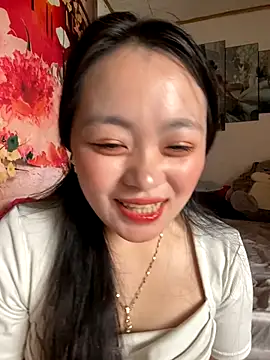 Snapshot of Julia-Elsa chatting on 10-03-25, 04:47 Julia-Elsa online show from 10-03-25, 04:47