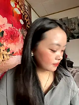 Snapshot of Julia-Elsa chatting on 10-07-25, 04:13 Julia-Elsa online show from 10-07-25, 04:13