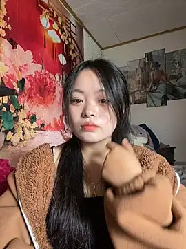 Snapshot of Julia-Elsa chatting on 10-22-25, 04:01 Julia-Elsa online show from 10-22-25, 04:01