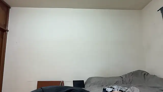 Foxfoxfox4 online show from 04-18-26, 02:52