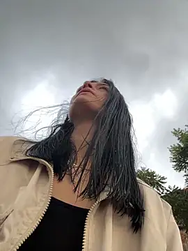 LiaCollings online show from 11-04-25, 08:56