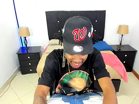 Snapshot of maikol_monstercock chatting on 10-03-25, 04:14 maikol monstercock online show from 10-03-25, 04:14