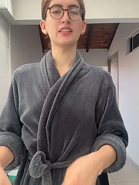 rousseblossom online show from 04-26-26, 01:41