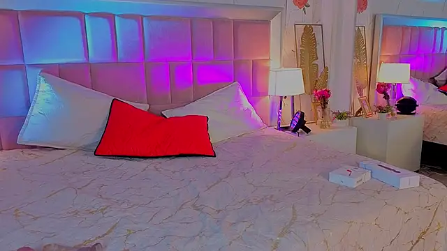 AlanaOdison online show from 04-09-26, 07:42