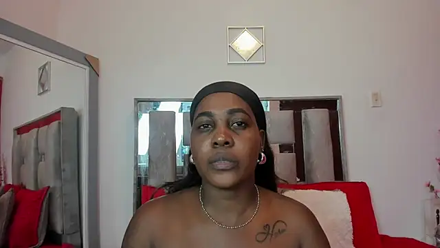 Emilly roaa online show from 04-16-26, 07:03